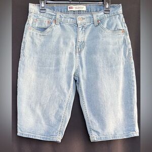 Boys Light Blue Levi’s Denim Shorts. 20 REG W30